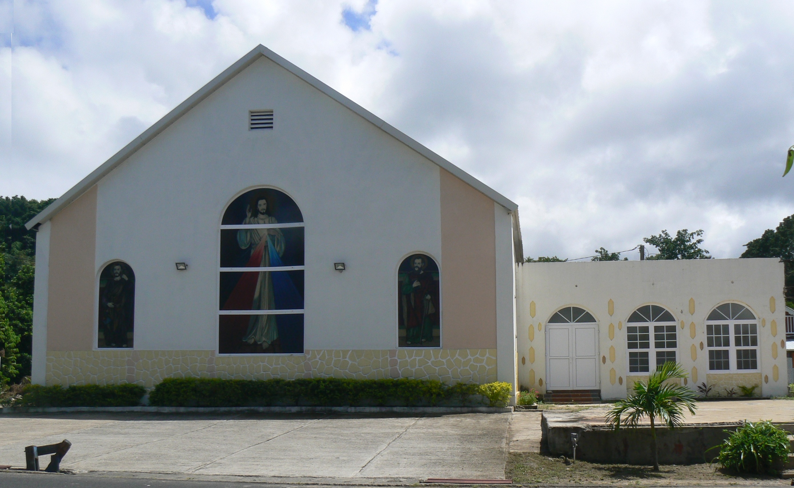 NEW STS PETER and PAUL CHAPEL at CALIBISHIE Sept 2017